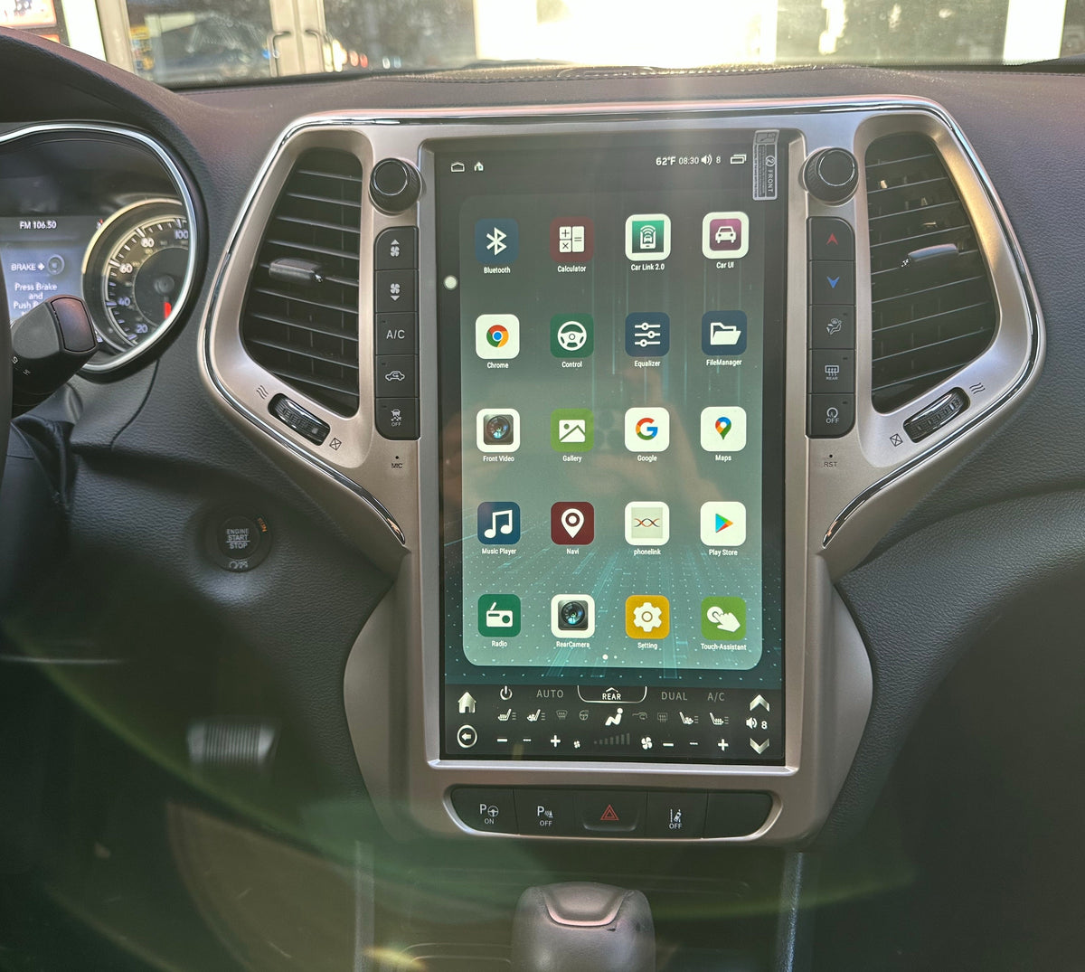 13.6" Vertical Screen Android 12 Fast boot Navigation Radio for Jeep Cherokee 2014 - 2021 | Phoenix Automotive