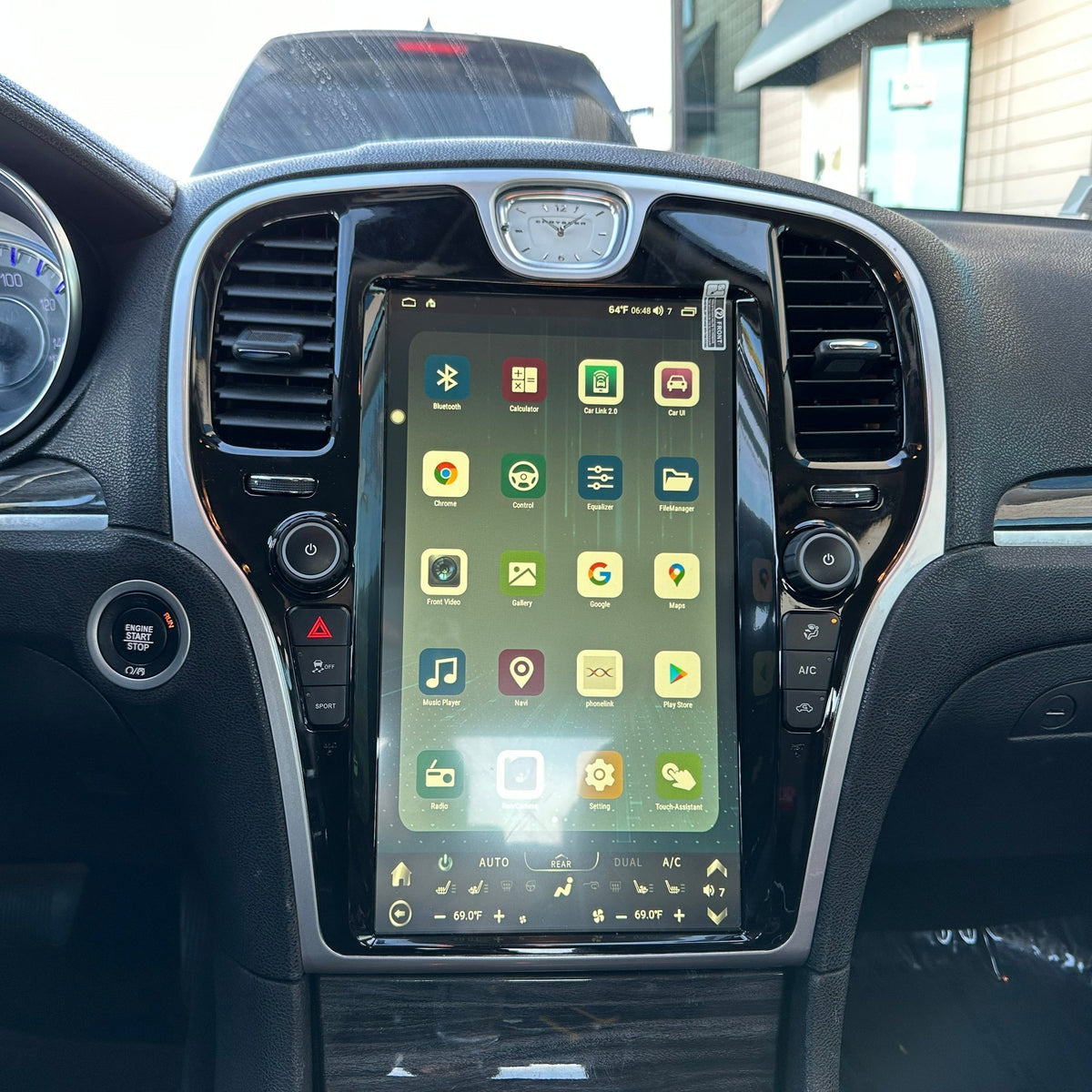 [Open box]13.6" Vertical Screen Android 12 Navigation Radio for Chrysler 300 300C 300S 2011 - 2023 | Phoenix Automotive