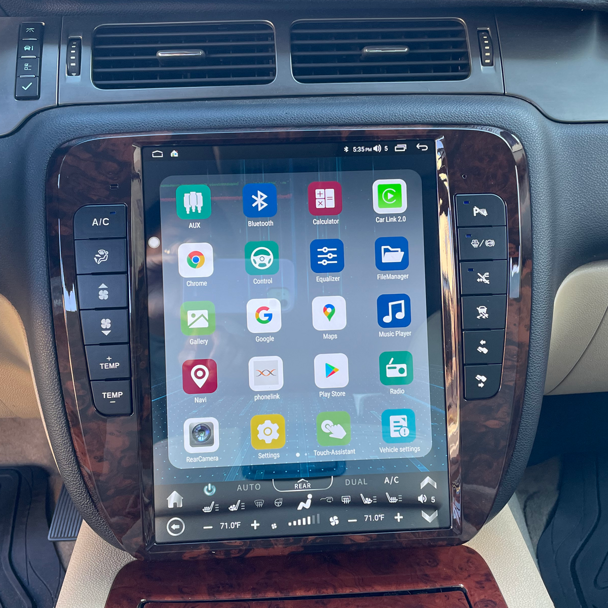 13" Android 13 Navigation Radio for Chevrolet Silverado Tahoe Suburban GMC Yukon Sierra Avalanche 2007 - 2014  | Phoenix Automotive